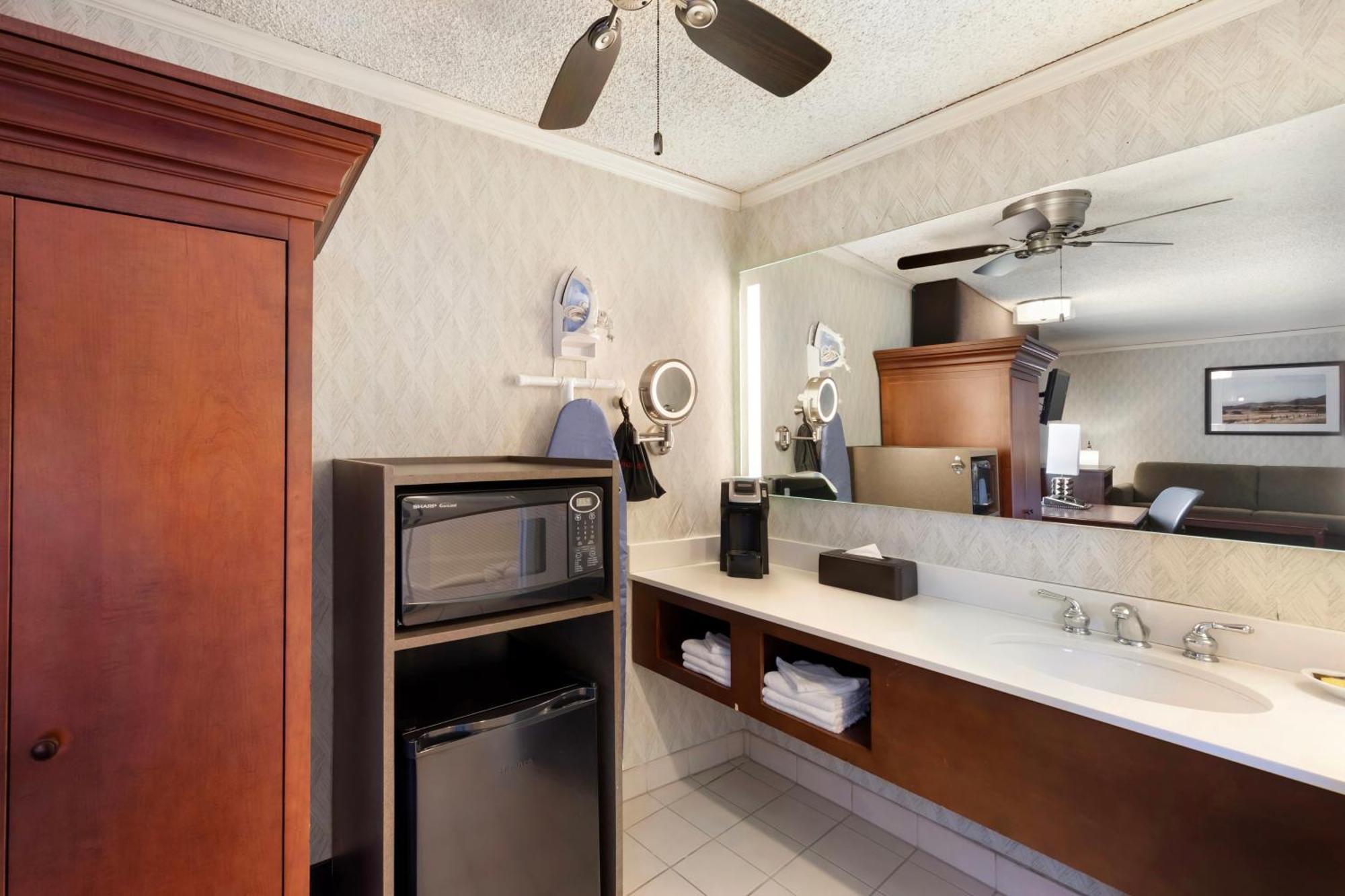 Best Western Plus Black Oak Пасо Роблес Стая снимка