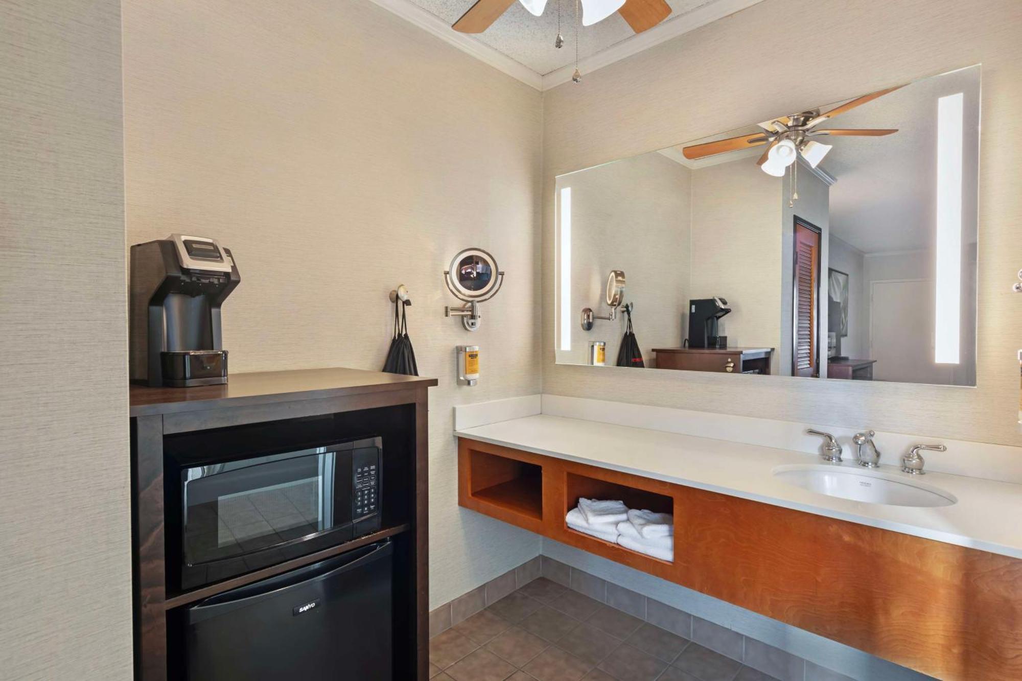 Best Western Plus Black Oak Пасо Роблес Екстериор снимка